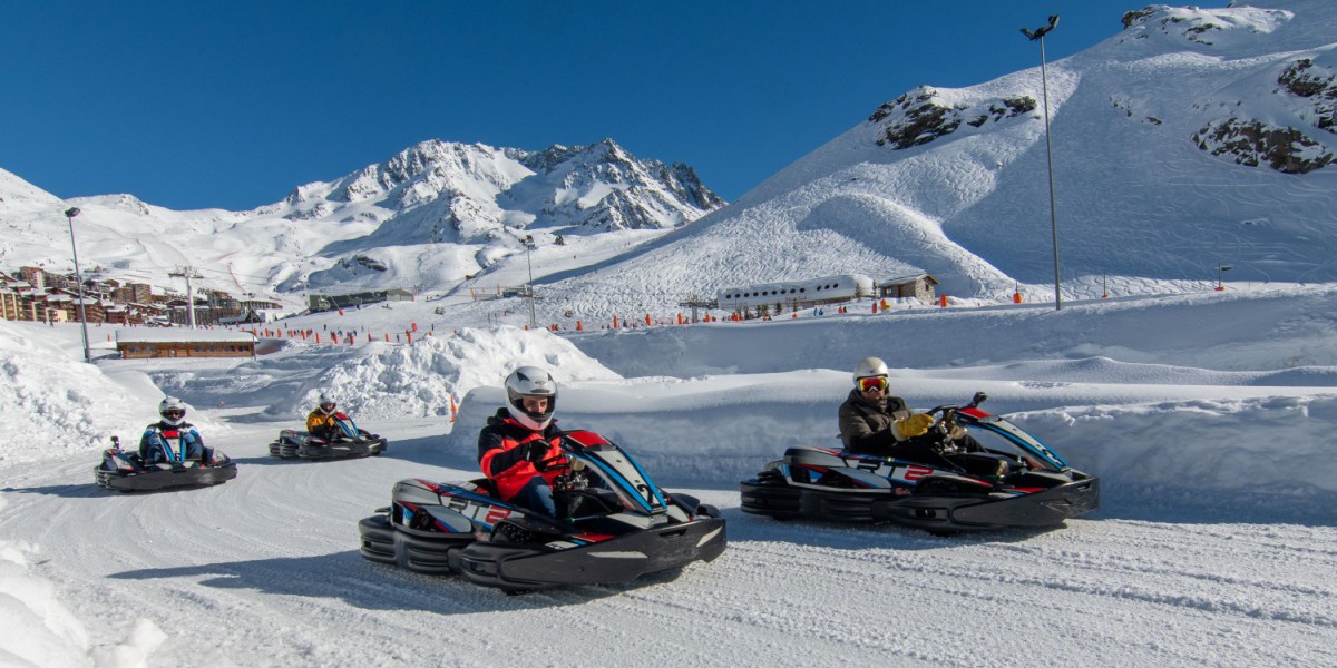 karten in de sneeuw